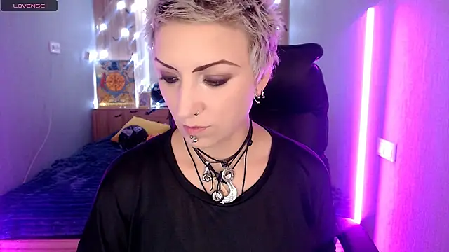 Snapshot of Sweet-n-Strong chatting on November 2025 08:02:02 AM Sweet-n-Strong online show from November 2025 08:02:02 AM