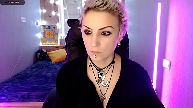 Snapshot of Sweet-n-Strong chatting on November 2025 06:57:01 AM Sweet-n-Strong online show from November 2025 06:57:01 AM