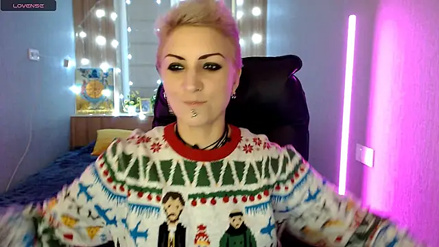 Snapshot of Sweet-n-Strong chatting on December 2025 07:13:02 AM Sweet-n-Strong online show from December 2025 07:13:02 AM