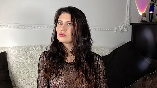 Snapshot of Reirii chatting on November 2025 02:01:02 AM Reirii online show from November 2025 02:01:02 AM