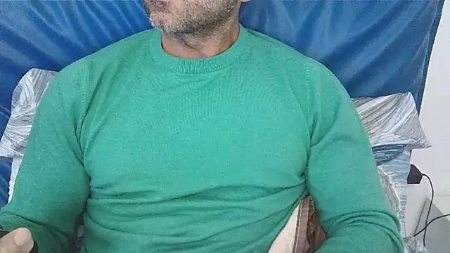 Evasionee online show from October 2025 09:59:01 PM