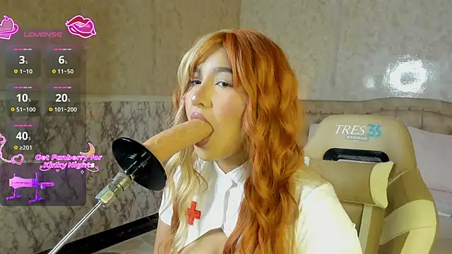 Snapshot of WhitneySweet chatting on November 2025 10:02:02 AM WhitneySweet online show from November 2025 10:02:02 AM