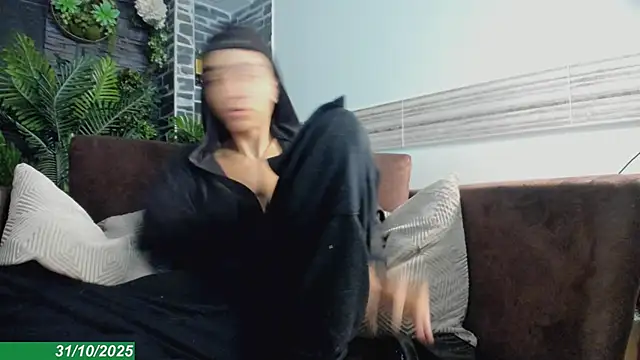 Snapshot of Dallen_Grant chatting on October 2025 12:17:02 PM Dallen Grant online show from October 2025 12:17:02 PM