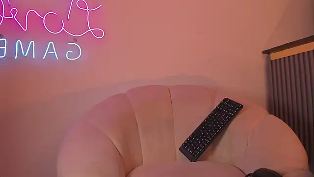 Snapshot of Dallen_Grant chatting on November 2025 12:51:01 PM Dallen Grant online show from November 2025 12:51:01 PM