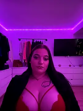 Aksinja05 online show from November 2025 02:05:02 PM