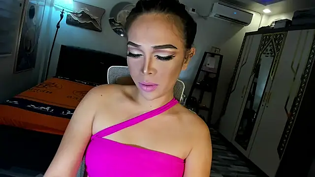 Snapshot of Cumforsale chatting on December 2025 02:42:01 AM Cumforsale online show from December 2025 02:42:01 AM