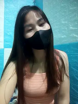 Snapshot of Donatella28 chatting on December 2025 06:51:01 AM Donatella28 online show from December 2025 06:51:01 AM