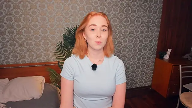 Snapshot of AddieOsler chatting on November 2025 07:05:01 PM AddieOsler online show from November 2025 07:05:01 PM