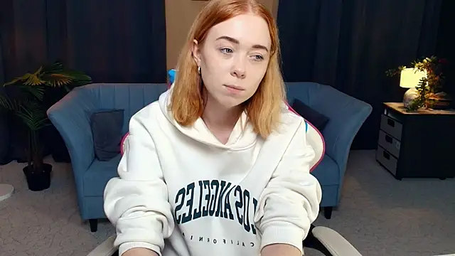 Snapshot of AddieOsler chatting on November 2025 08:36:02 PM AddieOsler online show from November 2025 08:36:02 PM