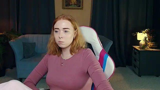 Snapshot of AddieOsler chatting on November 2025 08:24:02 PM AddieOsler online show from November 2025 08:24:02 PM