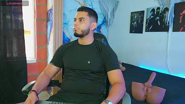 Snapshot of Tiler_wolker chatting on November 2025 08:42:02 PM Tiler wolker online show from November 2025 08:42:02 PM