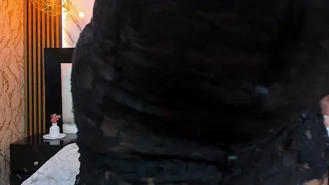 Snapshot of Kelly_Swift chatting on November 2025 04:01:02 AM Kelly Swift online show from November 2025 04:01:02 AM