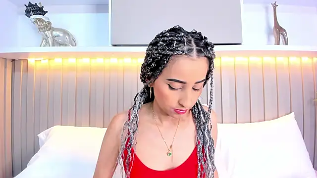 violett rabbit  online show from November 2025 08:30:01 PM