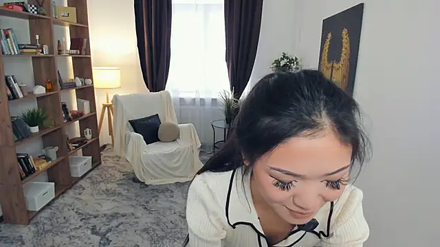 Snapshot of OnieClose chatting on November 2025 07:51:01 AM OnieClose online show from November 2025 07:51:01 AM