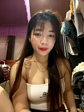 Snapshot of Zlienr023 chatting on November 2025 02:21:01 AM Zlienr023 online show from November 2025 02:21:01 AM