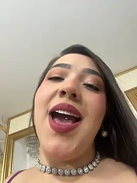 Hannahpradaa  online show from November 2025 12:05:01 PM