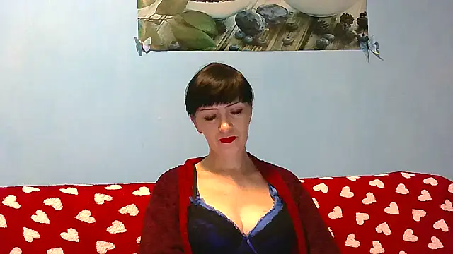 Snapshot of IffetLove42 chatting on November 2025 06:45:01 PM IffetLove42 online show from November 2025 06:45:01 PM