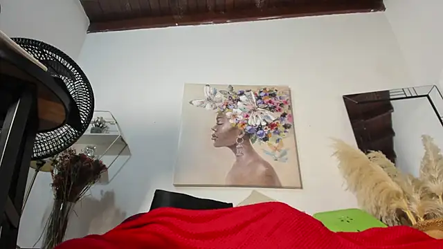 Snapshot of hathor__01 chatting on November 2025 04:01:01 AM hathor 01 online show from November 2025 04:01:01 AM