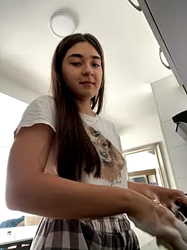 Snapshot of Valentina_ro chatting on November 2025 04:20:02 PM Valentina ro online show from November 2025 04:20:02 PM