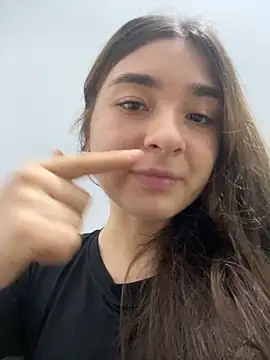 Snapshot of Valentina_ro chatting on December 2025 02:16:02 AM Valentina ro online show from December 2025 02:16:02 AM