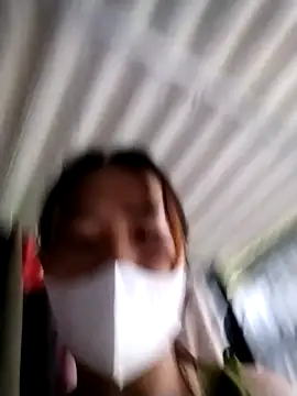 Snapshot of emini-xx chatting on October 2025 11:51:02 PM emini-xx online show from October 2025 11:51:02 PM