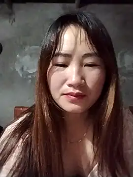 Snapshot of emini-xx chatting on November 2025 10:00:02 PM emini-xx online show from November 2025 10:00:02 PM