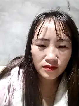 Snapshot of emini-xx chatting on December 2025 01:44:02 AM emini-xx online show from December 2025 01:44:02 AM