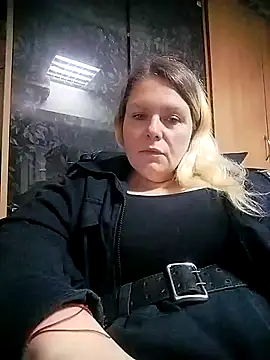 Snapshot of Lana-murr chatting on November 2025 07:21:01 AM Lana-murr online show from November 2025 07:21:01 AM