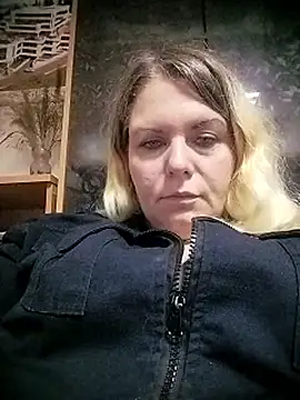 Snapshot of Lana-murr chatting on November 2025 07:06:01 PM Lana-murr online show from November 2025 07:06:01 PM