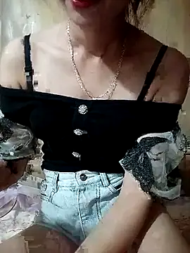 Snapshot of Em_xinh01 chatting on November 2025 08:13:02 AM Em xinh01 online show from November 2025 08:13:02 AM