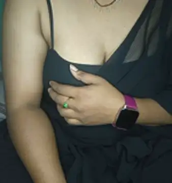 Snapshot of shreyareddy99 chatting on November 2025 04:28:02 PM shreyareddy99 online show from November 2025 04:28:02 PM