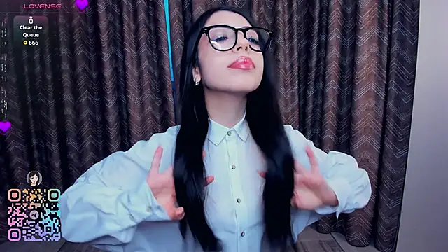 Snapshot of TonjaNeace chatting on November 2025 04:38:01 AM TonjaNeace online show from November 2025 04:38:01 AM