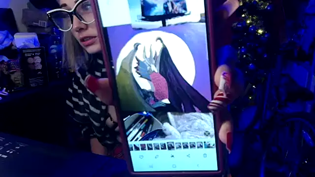 Snapshot of DaniDoodles420 chatting on December 2025 11:45:02 PM DaniDoodles420 online show from December 2025 11:45:02 PM