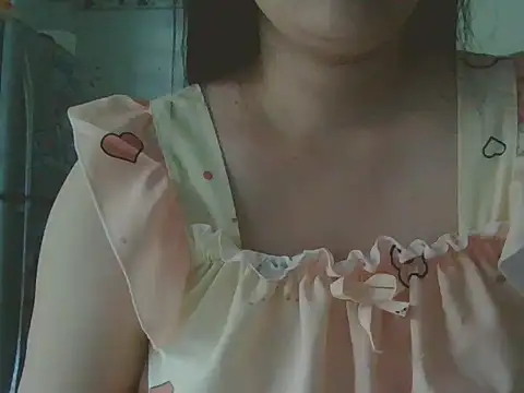 Snapshot of -Lisa-123 chatting on November 2025 12:46:02 AM -Lisa-123 online show from November 2025 12:46:02 AM