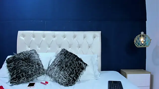 Snapshot of Kim_Luna1 chatting on November 2025 03:07:01 AM Kim Luna1 online show from November 2025 03:07:01 AM