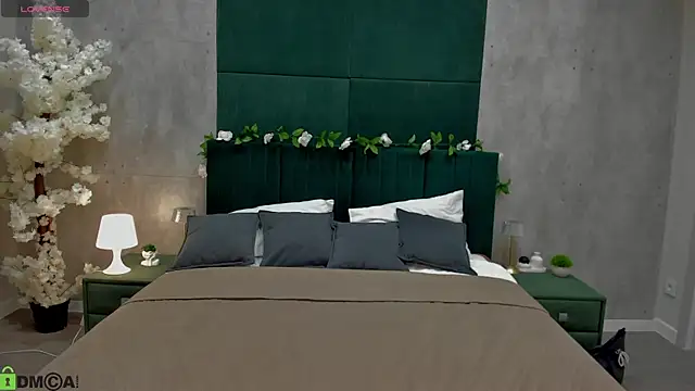 Snapshot of Melanie_Ryer chatting on November 2025 12:57:02 AM Melanie Ryer online show from November 2025 12:57:02 AM