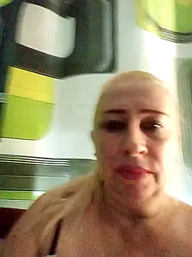 Snapshot of Esenia505 chatting on November 2025 08:46:02 AM Esenia505 online show from November 2025 08:46:02 AM