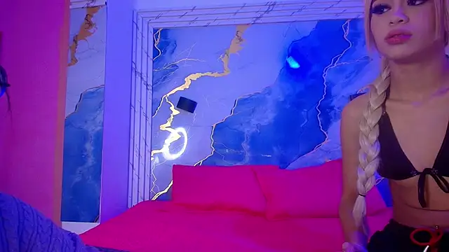 Snapshot of Girls_from_medellin chatting on November 2025 03:06:01 AM Girls from medellin online show from November 2025 03:06:01 AM