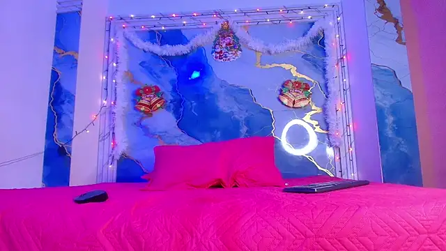 Snapshot of Girls_from_medellin chatting on December 2025 03:12:02 AM Girls from medellin online show from December 2025 03:12:02 AM