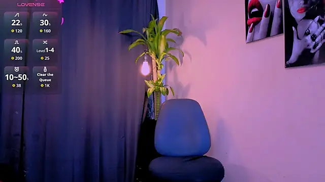 Snapshot of Flor_Gil chatting on November 2025 03:12:01 AM Flor Gil online show from November 2025 03:12:01 AM