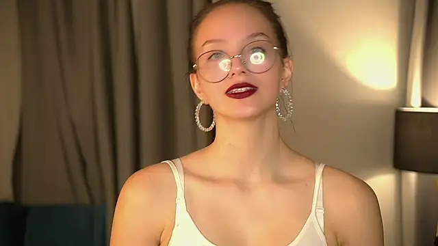 Snapshot of VetaManhardt chatting on November 2025 09:15:01 PM VetaManhardt online show from November 2025 09:15:01 PM