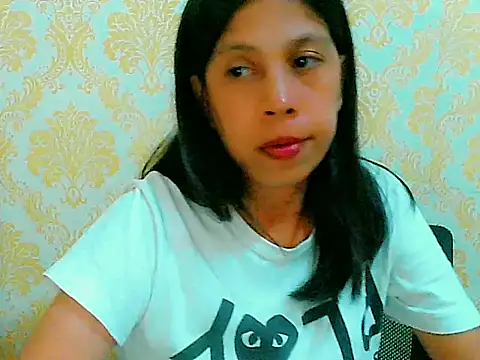 Snapshot of nhicole4u chatting on November 2025 02:08:02 PM nhicole4u online show from November 2025 02:08:02 PM