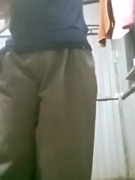 Snapshot of matbiec- chatting on November 2025 10:15:01 PM matbiec- online show from November 2025 10:15:01 PM