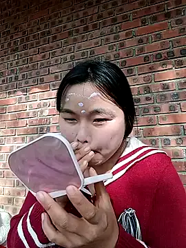 Snapshot of matbiec- chatting on December 2025 02:19:01 AM matbiec- online show from December 2025 02:19:01 AM