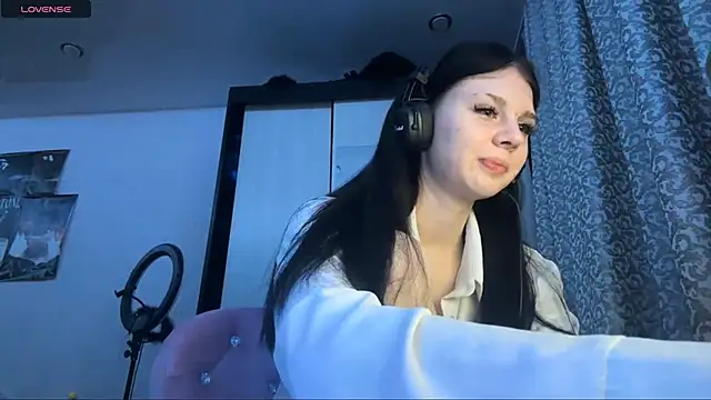 Snapshot of AnGallo chatting on December 2025 08:13:02 PM AnGallo online show from December 2025 08:13:02 PM