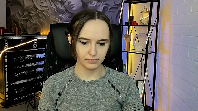 Snapshot of IreneBailey chatting on November 2025 09:08:02 AM IreneBailey online show from November 2025 09:08:02 AM