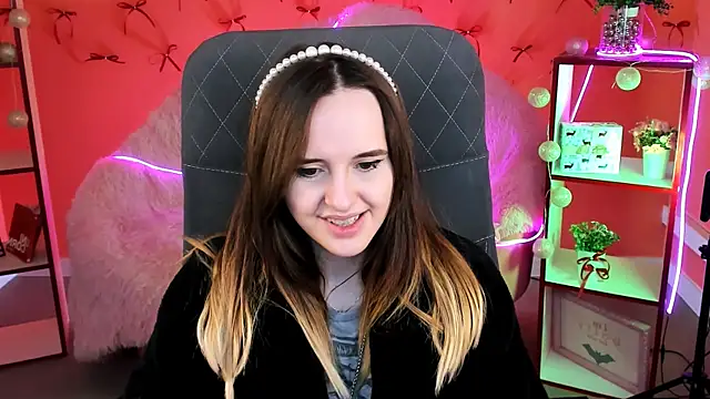 Snapshot of IreneBailey chatting on December 2025 09:18:02 AM IreneBailey online show from December 2025 09:18:02 AM