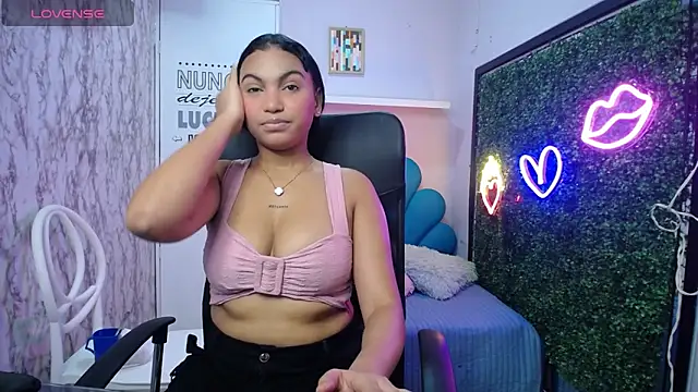 valeria martinez19 online show from November 2025 03:05:02 AM