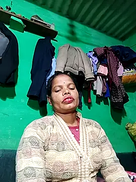 Snapshot of Sangita_k chatting on December 2025 03:32:01 PM Sangita k online show from December 2025 03:32:01 PM