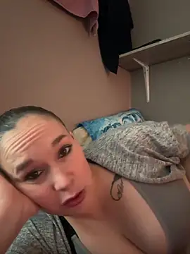 Snapshot of Girlysensuelle chatting on November 2025 09:11:01 AM Girlysensuelle online show from November 2025 09:11:01 AM